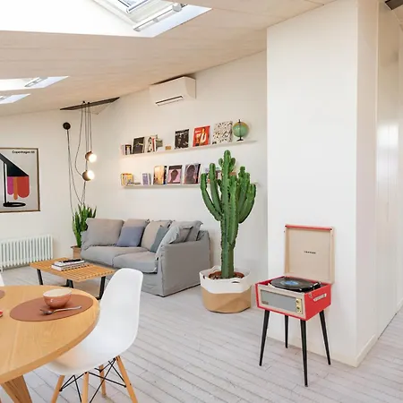 Splendido Attico Tra I Colli, Centro Storico E Ospedale Rizzoli *