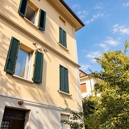 Attico In Storica Tra I Colli E Il Centro, Vicino Ad Ospedale Rizzoli Bologna