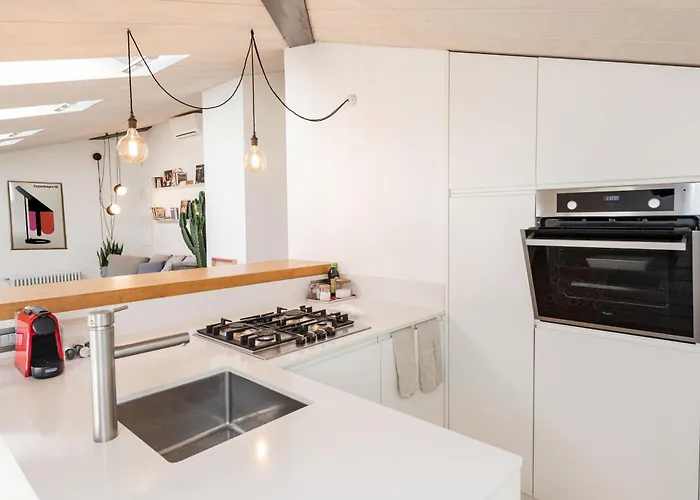 Splendido Attico Tra I Colli, Centro Storico E Ospedale Rizzoli Bolonia