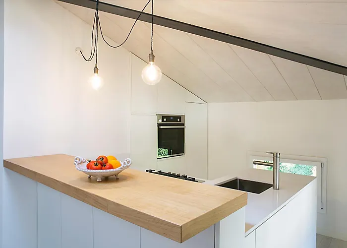 Apartament Splendido Attico Tra I Colli, Centro Storico E Ospedale Rizzoli