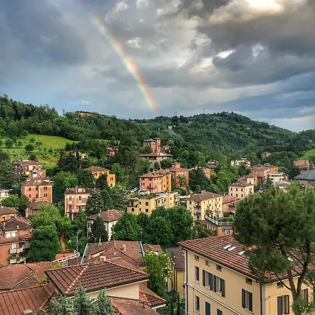 Splendido Attico Tra I Colli, Centro Storico E Ospedale Rizzoli *