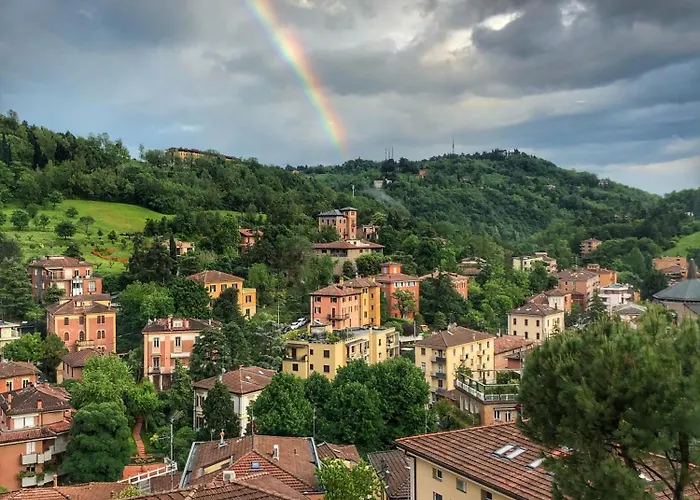 Splendido Attico Tra I Colli, Centro Storico E Ospedale Rizzoli *